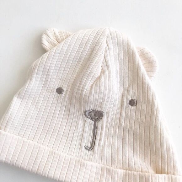 Babygap ribbed bear face beanie EUC 6-12 months - Picture 2 of 4